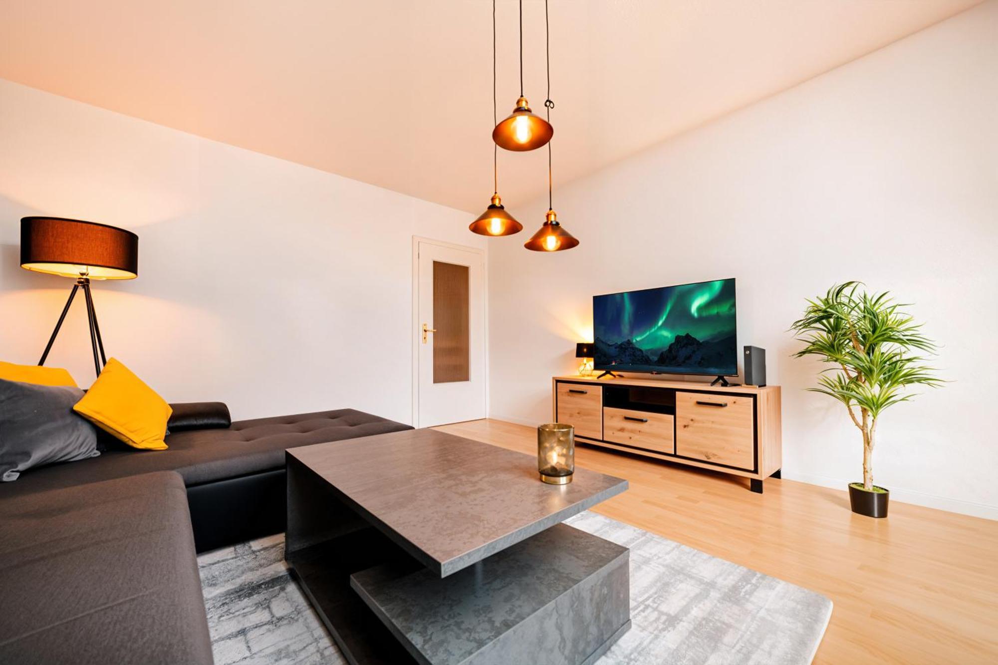 Smart Home - Essen - Perfect For 5 Guests! Central - Balcony - Netflix - Free Parking Zone Exterior photo